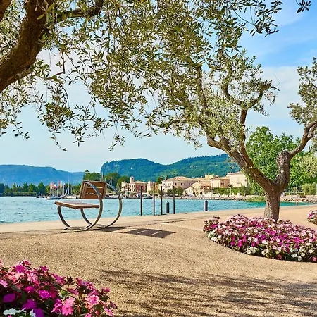 200mt - Flower With Pool & Tennis Apartment Peschiera del Garda