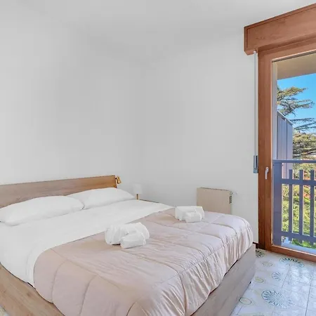 200mt - Flower With Pool & Tennis Apartmán